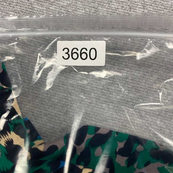 Diane von Furstenberg Vintage Silk Wrap Dress Green Blue Leopard Print Size 4 - Picture 10 of 12